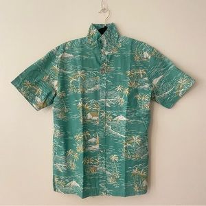 Men’s Aloha Button-Up Shirt
